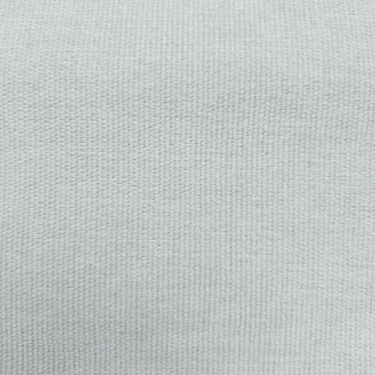 Snug pale Silver Grey